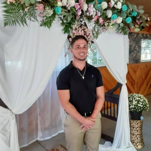 Meet your Posher, Marcus - Picture 2 of 3